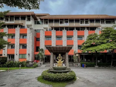 The Charm Boutique Resort and Hotel Hotel in zona Wat Ban Nong Tum