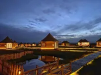 Da Qaidam Wild Luxury Hotel | City of Light & Shadow