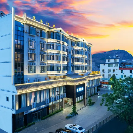 Huaping Dianxi Sunshine Grand Hotel