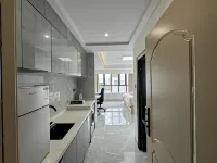 Whale E-sports Apartment (Zhanjiang Jingshibai Mansion)