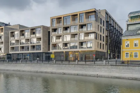 Viewpoint Hotel (Вьюпоинт) Отели рядом с достопримечательностью «Скульптурный ансамбль «Знаки Зодиака»»