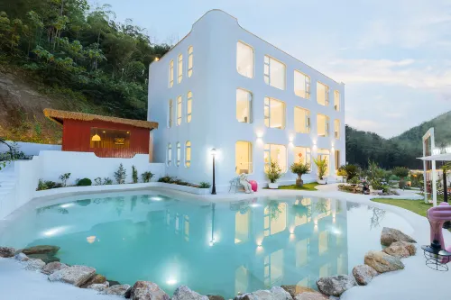 ANJI Milai·Panoramic ins  Hot Spring Vacation Meisu (Anji Yunshang Grassland Store)