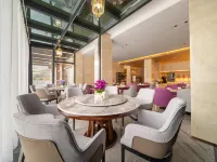 Lavande Hotel (Ganzi Batang Branch, National Highway 318) Hotels in Batang