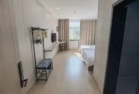 Jinhui Business Hotel