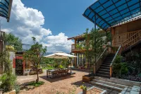Shaxi Jishu Homestay - ที่มีบาร์