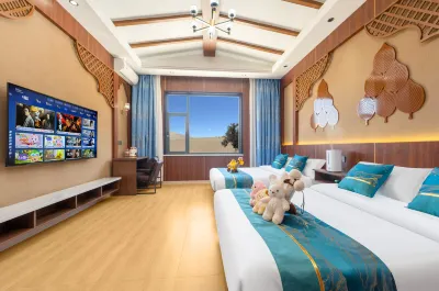 Dunhuang Mingyuelou Homestay (Mingsha Mountain and Crescent Moon Spring Scenic Area) Hotels near Mingsha Mountain And Crescent Spring