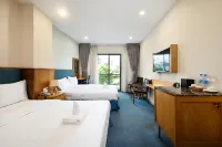 Sunshine Airport Hotel - balcony