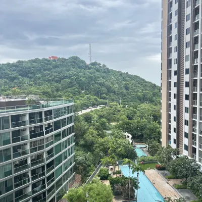 unixx Seaview Resort Отели рядом с достопримечательностью «Холм Паттайи»