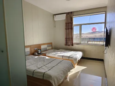 Keyouqian Banner Agudamu Holiday Hotel