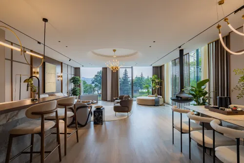 Weiyangju Urban Homestay (Yanjiang Avenue, Natural Tower, Yichang)