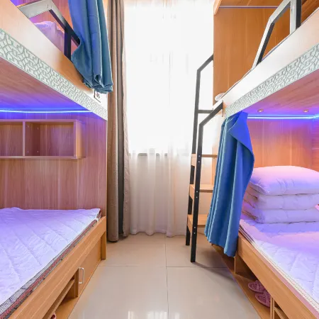 Nanning Kapok and Zaxi Hostel