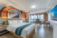 Yifengguojigongyu Hotels near Double Stream Moon