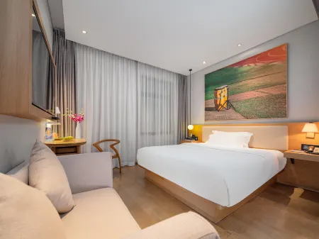 MOOJEE HOTEL(Zhongshan Dongfeng Daxin store)