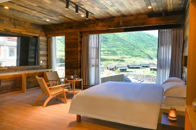 Mountain Mist and Murmuring Stream B&B, Xinduqiao Hotels in Xinduqiao Town