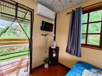 Bansuanariya Hotel a Ban Luang