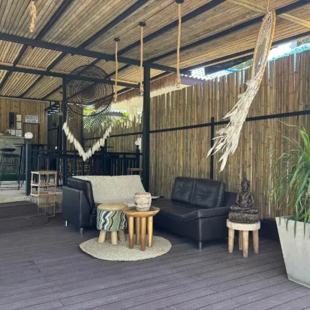 Shanti Samui Resort Отели рядом с достопримечательностью «Змеиная ферма»