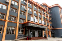 wulanchabushichenfengjiudian - Kitchens