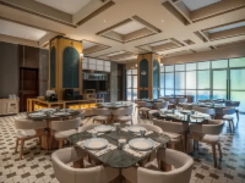 Naga·Y Hotel(Xishuangbanna Jinghong Gaozhuang Xishuangjing Starlight Night Market Store)