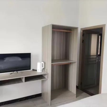 Longyun Hotel