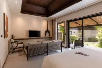 أنانيا بيوند كاولاك