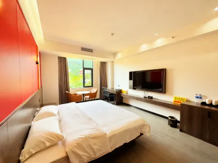 Xinshun Hotel Отели рядом с достопримечательностью «Mohan»