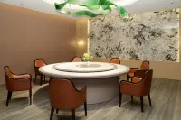 Yunzucui Fenghuang Hotel