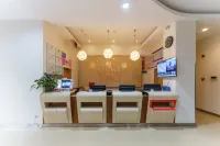Jingzu E-Sports Hotel (Juancheng Bus Station Huanghe Road) Hotel a Juancheng