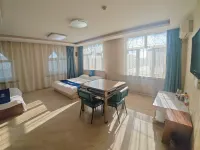 Qingzhu Zhuyuexi Hotel (Xueyuan Road Jiangbei University Town Subway Station)