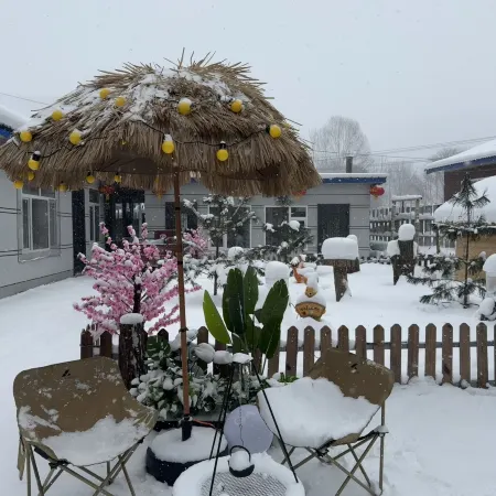 Xuegu Lirongjia・Snow Valley Boutique Scenic Inn (Snow Town Scenic Area)
