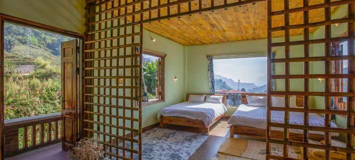 Stone Paradise Homestay Hotels in Ta Van