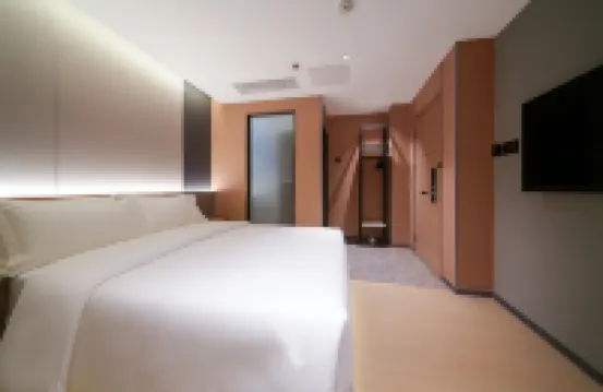 鉑悅紅桂酒店（深圳羅湖紅嶺地鐵站店） 鄰近荔枝公園的酒店