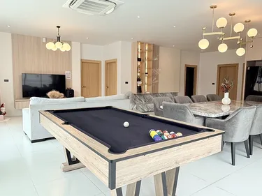 รูปภาพของพีเอ็นที ลักซู่รี่ จอมเทียน