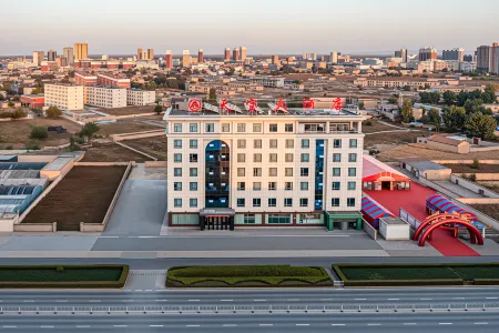 Dingbian Tianbao Hotel