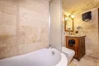 Ascension Cave Suites - Special Class