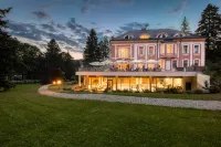 Wellness & Spa hotel Villa Regenhart Hotels in 