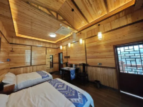 Zhuang and Yao Style Homestay