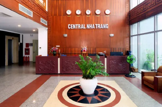 Holiday Central Nha Trang
