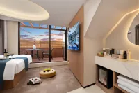 Boyayunshang Hotel (Longkou Tonghai Road Poly Plaza Ferris Wheel)