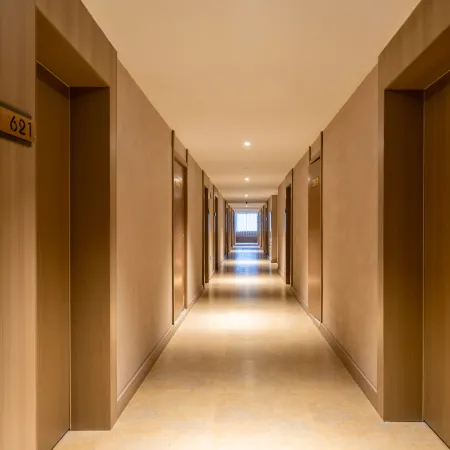 Ludong Collection Hotel (Yantai Railway Station Ludong University)