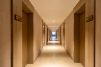 Ludong Collection Hotel (Yantai Railway Station Ludong University)