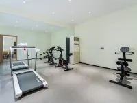 Lisiton International Hotel (Danzhou Baimajing Central Avenue Branch) Danzhou otelleri