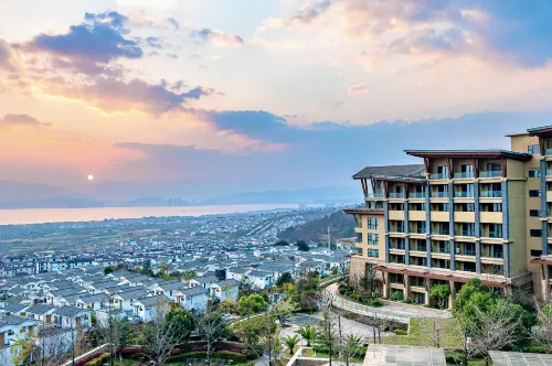 Hilton Dali Resort & Spa