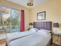 Appart'hôtel Odalys City Olympe Hotels in Antibes