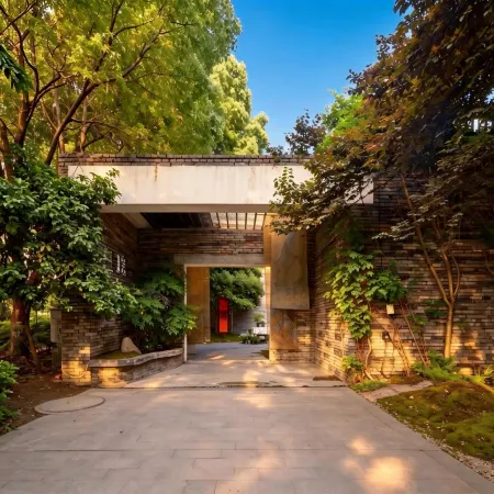 Liuhe Cangyuan Jingpin Guesthouse