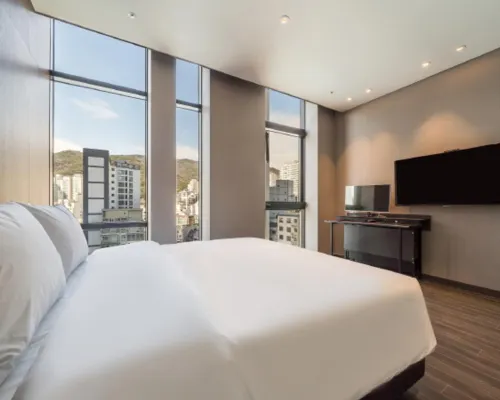 Rosebay Hotel Các khách sạn gần Đền Beomeosa