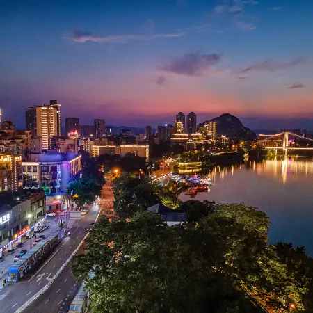 Yunqi Jianglan Hotel (Liuzhou Wuxing Pedestrian Street)