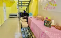 Discozoo BAR and HOSTEL