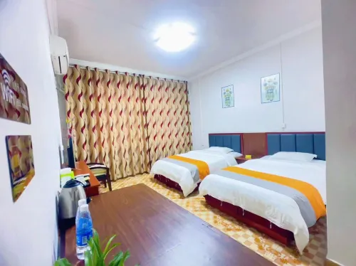 Fengxiang Hotel