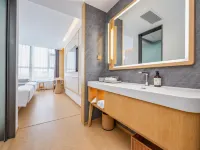 Jianguo HIDDEN Hotel (Datong West Ring Road CRRC Group) Hotels near Datong Normal University