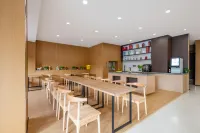 Jiacheng Yuehai Hotel